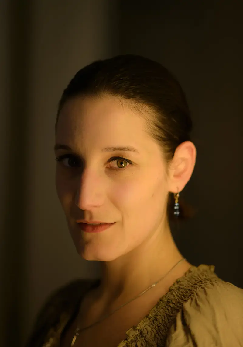 Renaissance secretary - for Clinic reportage