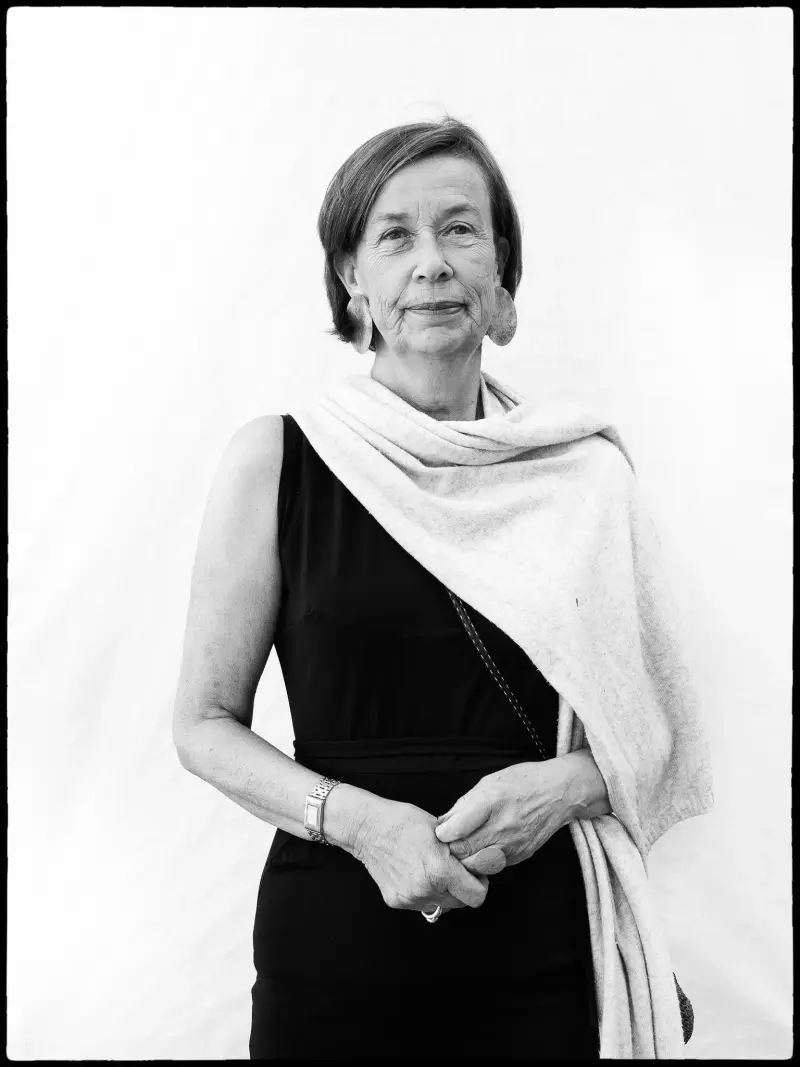 AVEDON 4
